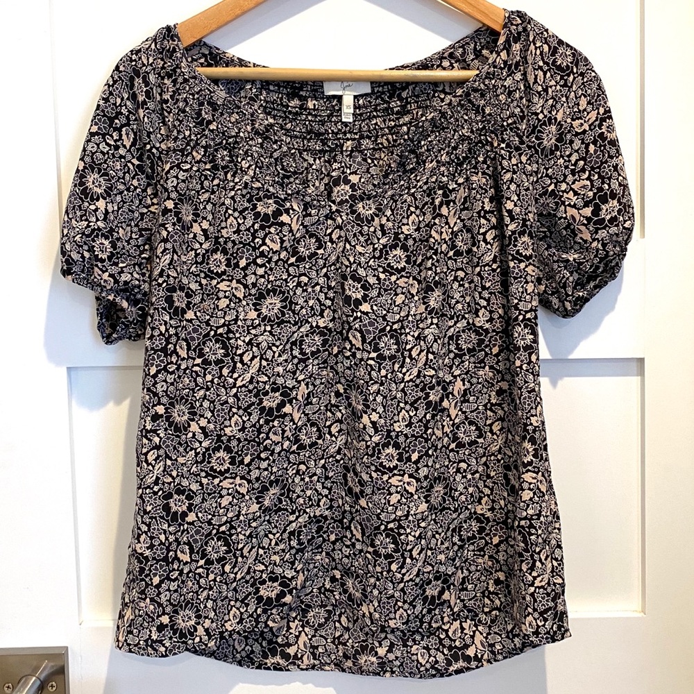 JOIE 100% Silk Ditzy Floral Short Sleeve Blouse
